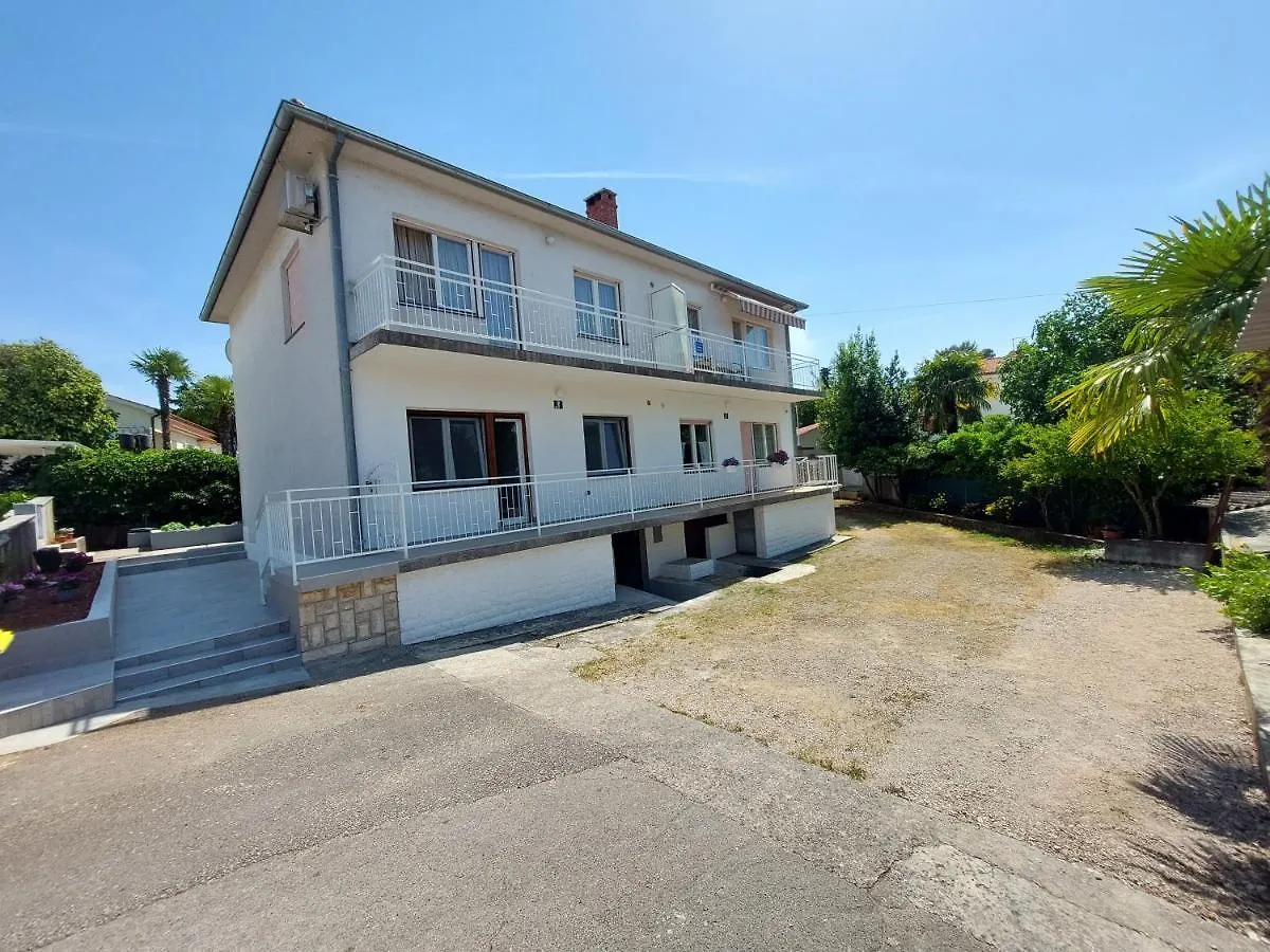 Apartment Marohnic Malinska 0*,  Croatia